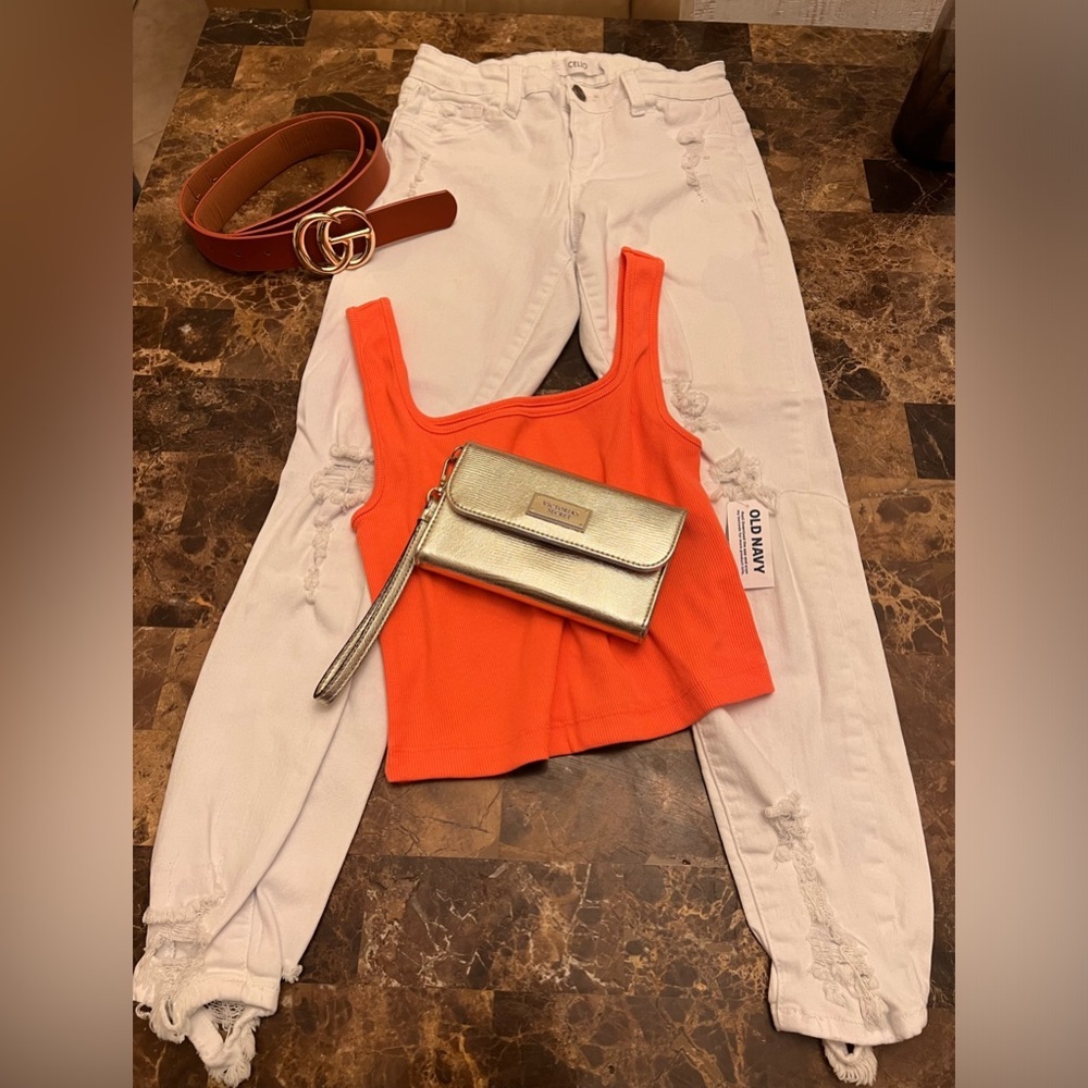 Cello white jeans , in size 3
